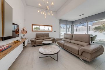 Glæsilegt hús í El Raso Mikið lækkað verð - Spain Penthouses